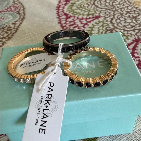 Park Lane Jewelry - Park Lane Ember Ring Black and Gold Bracelet Trio Size 8